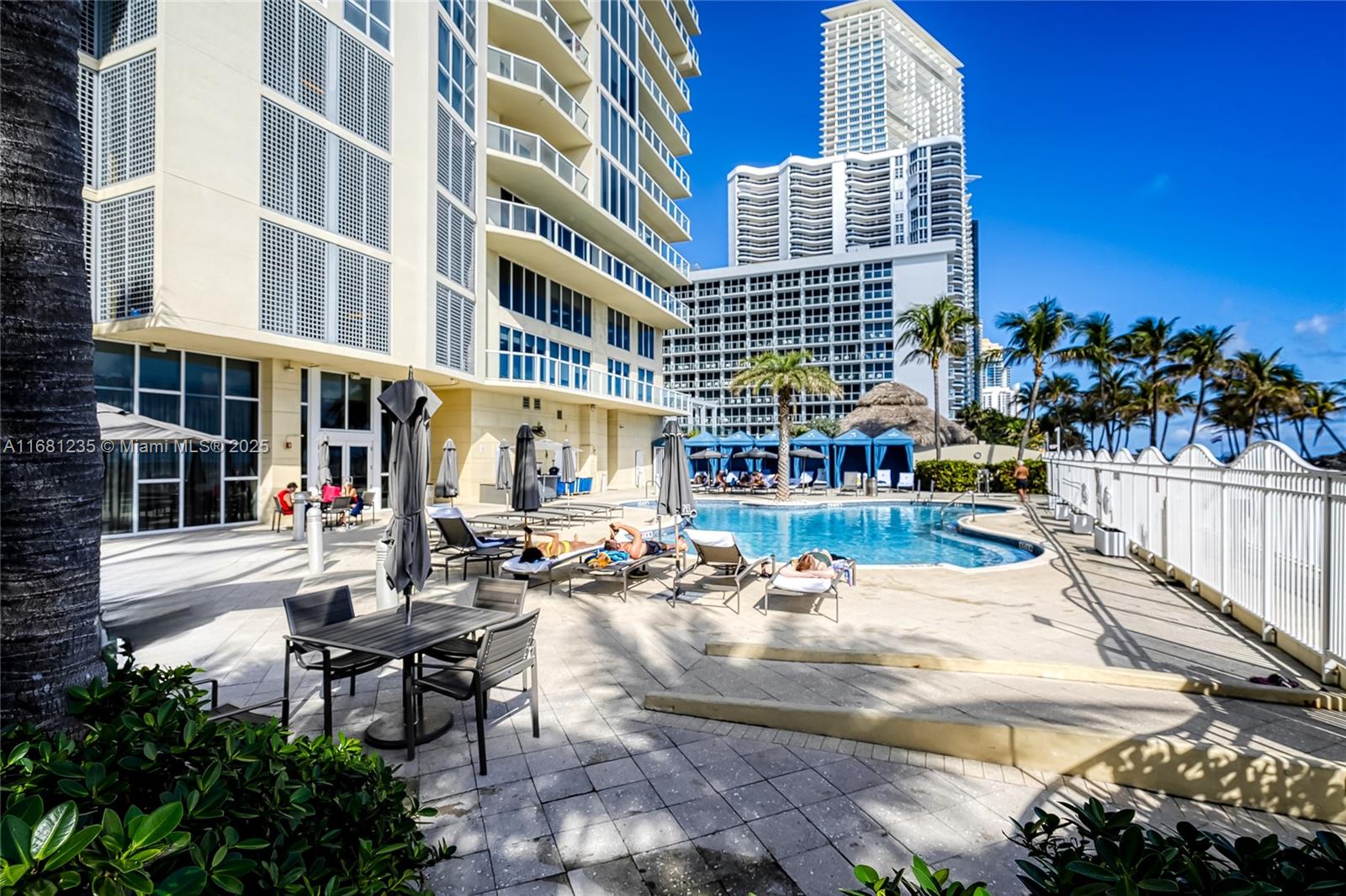 16699 Collins Ave # 2307