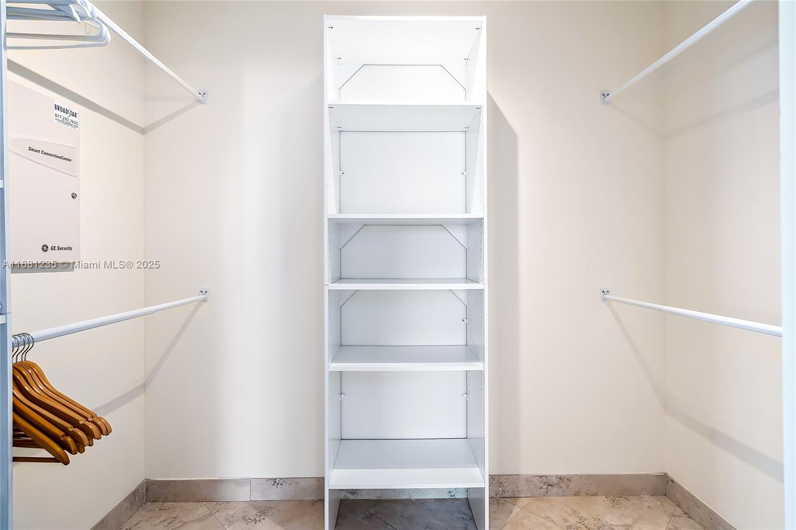 16699 Collins Ave # 2307