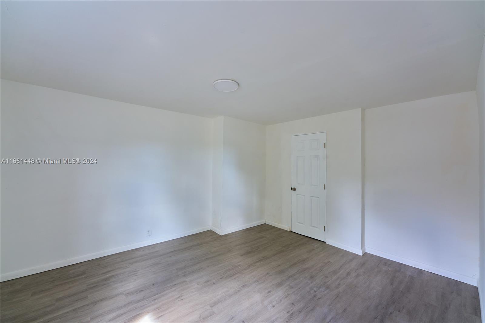 11501 NW 27th Ave # 2695