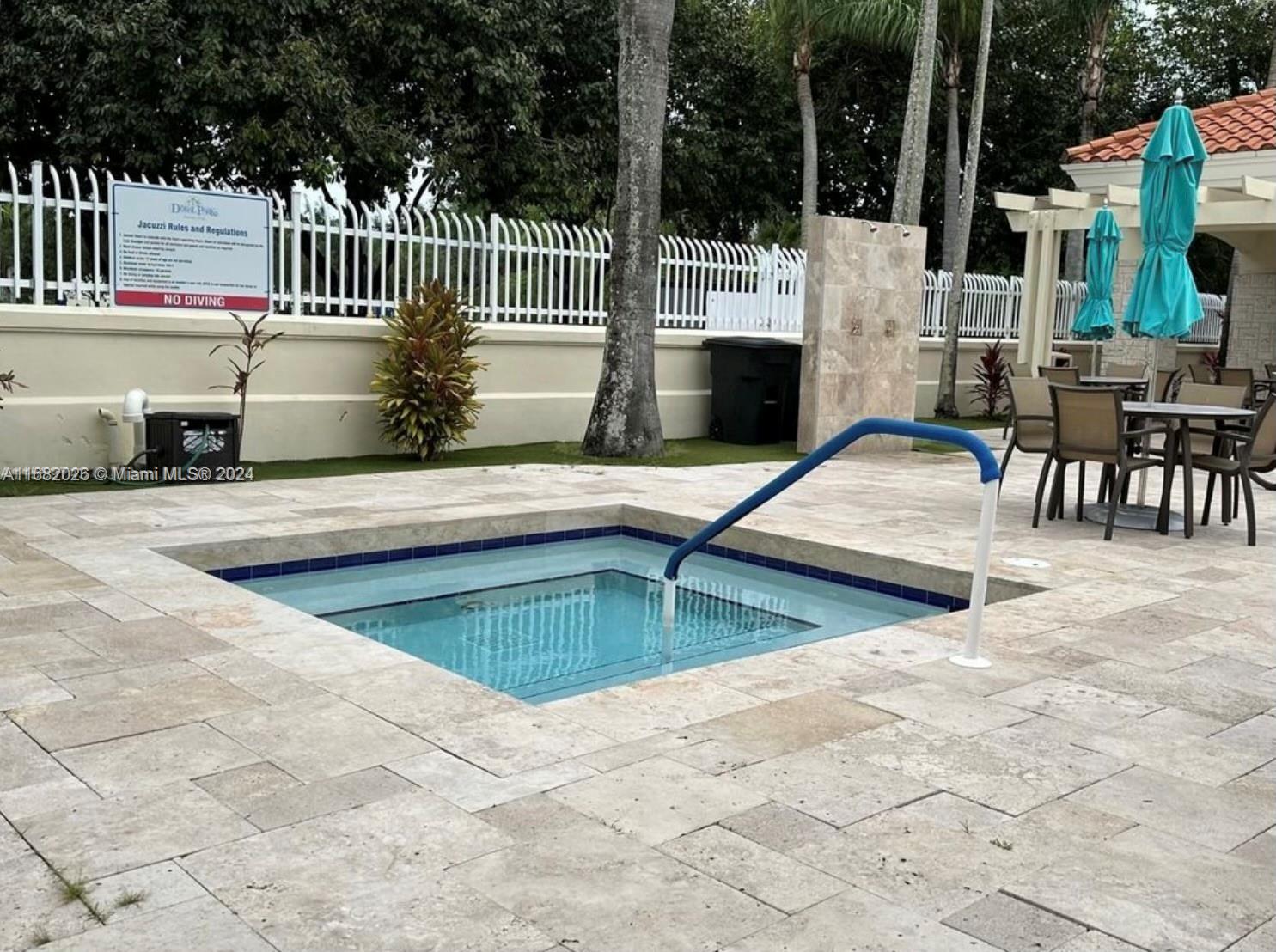 4448 NW 98th Ave
