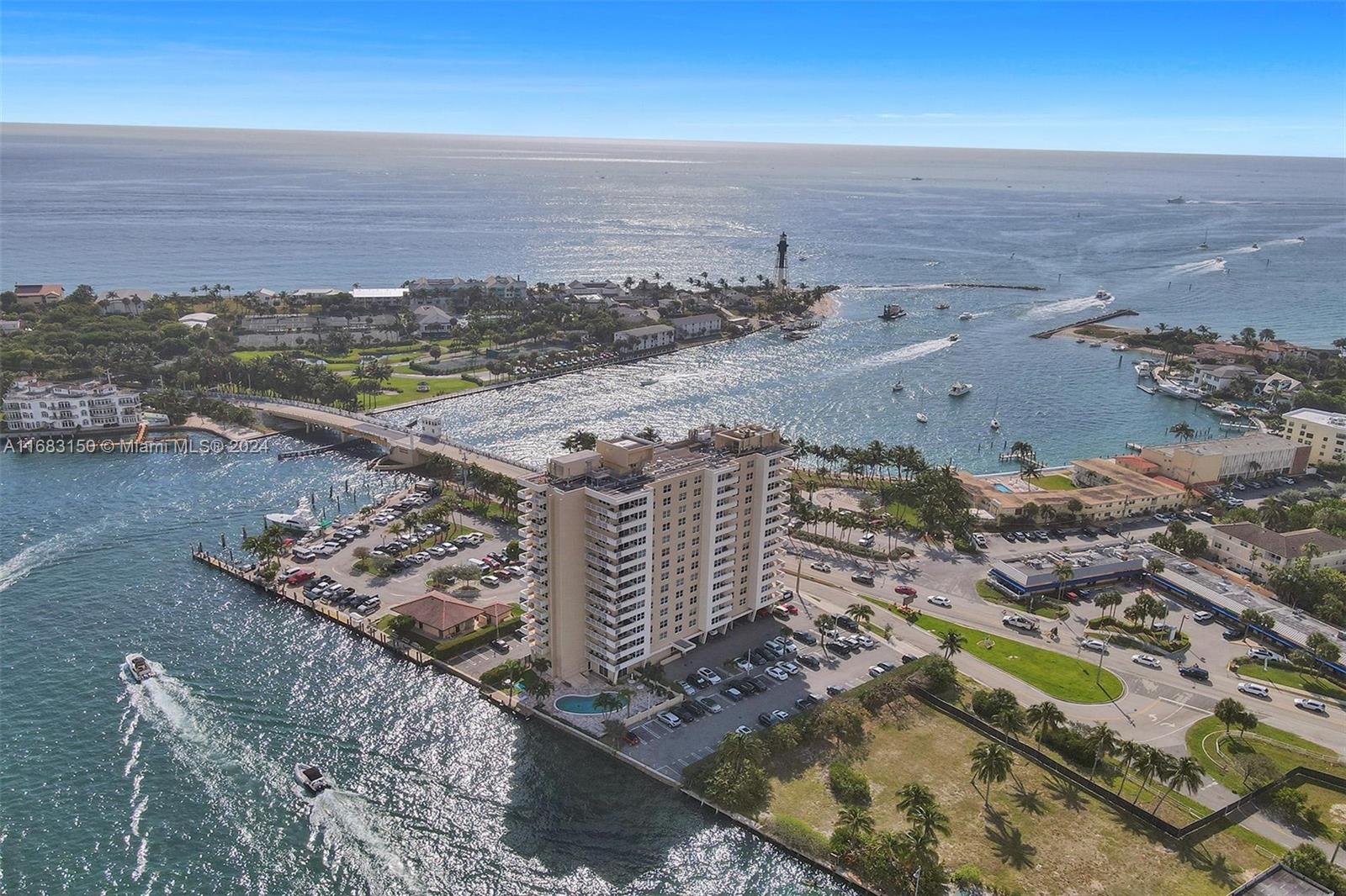 2639 N Riverside Dr # 1503