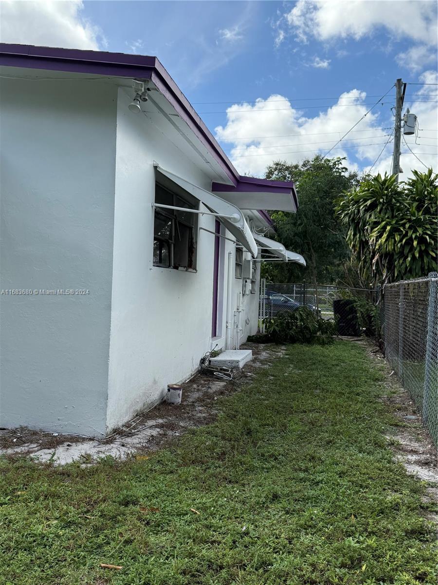 630 NW 14th Way