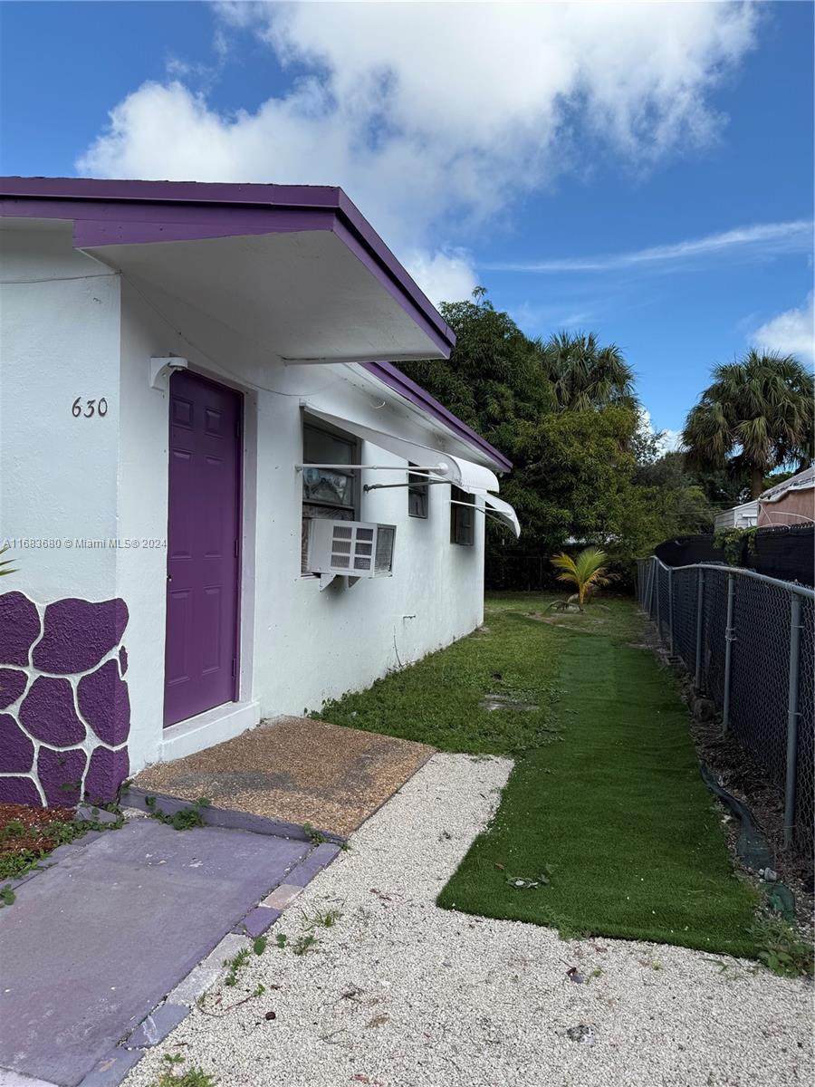 630 NW 14th Way
