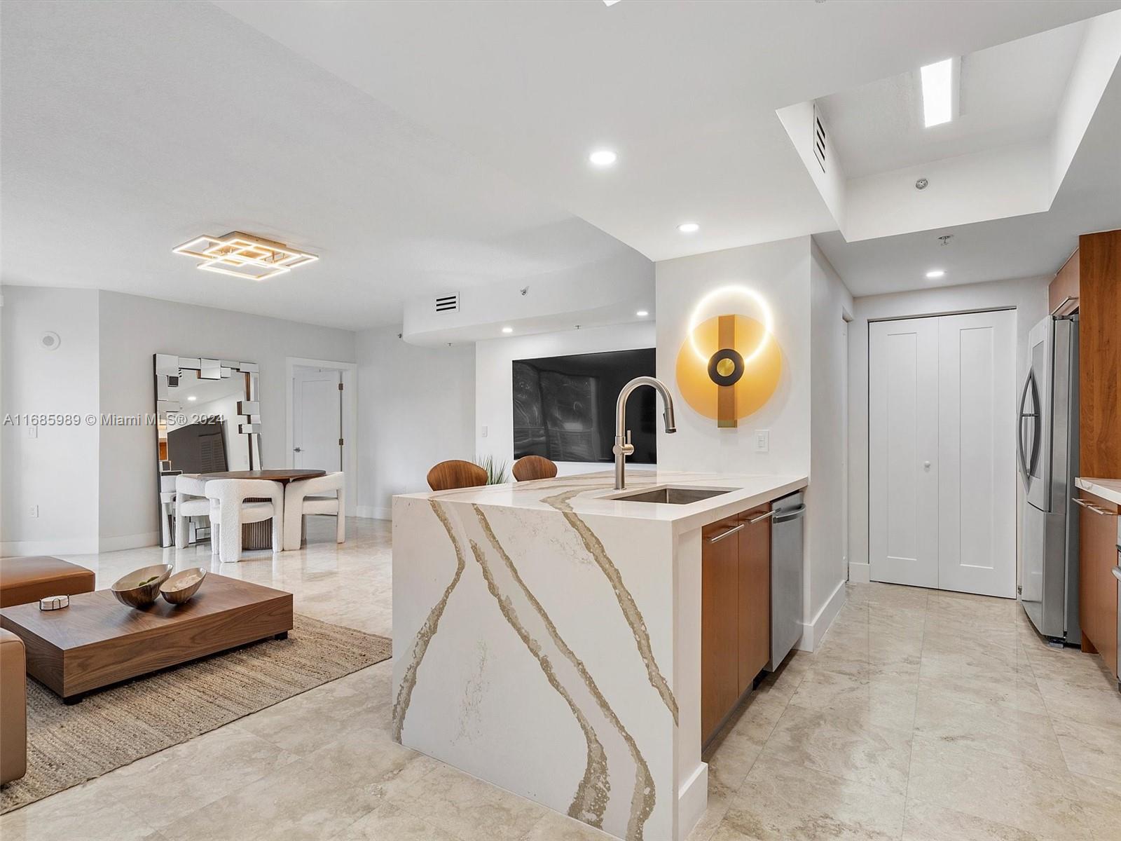 110 Washington Ave # 2516