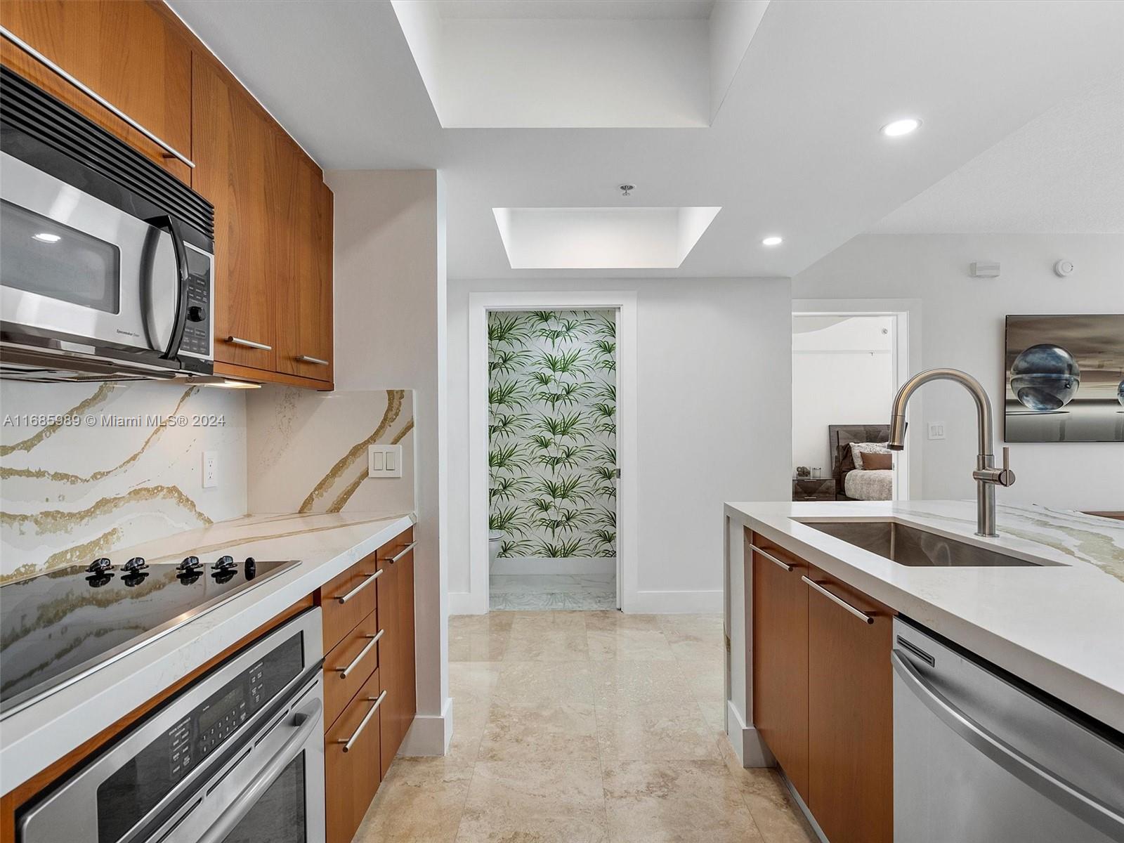 110 Washington Ave # 2516