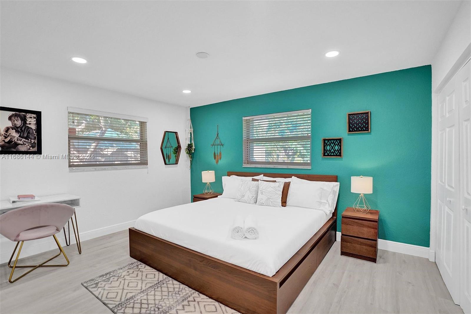 1345 N Andrews Ave # 2