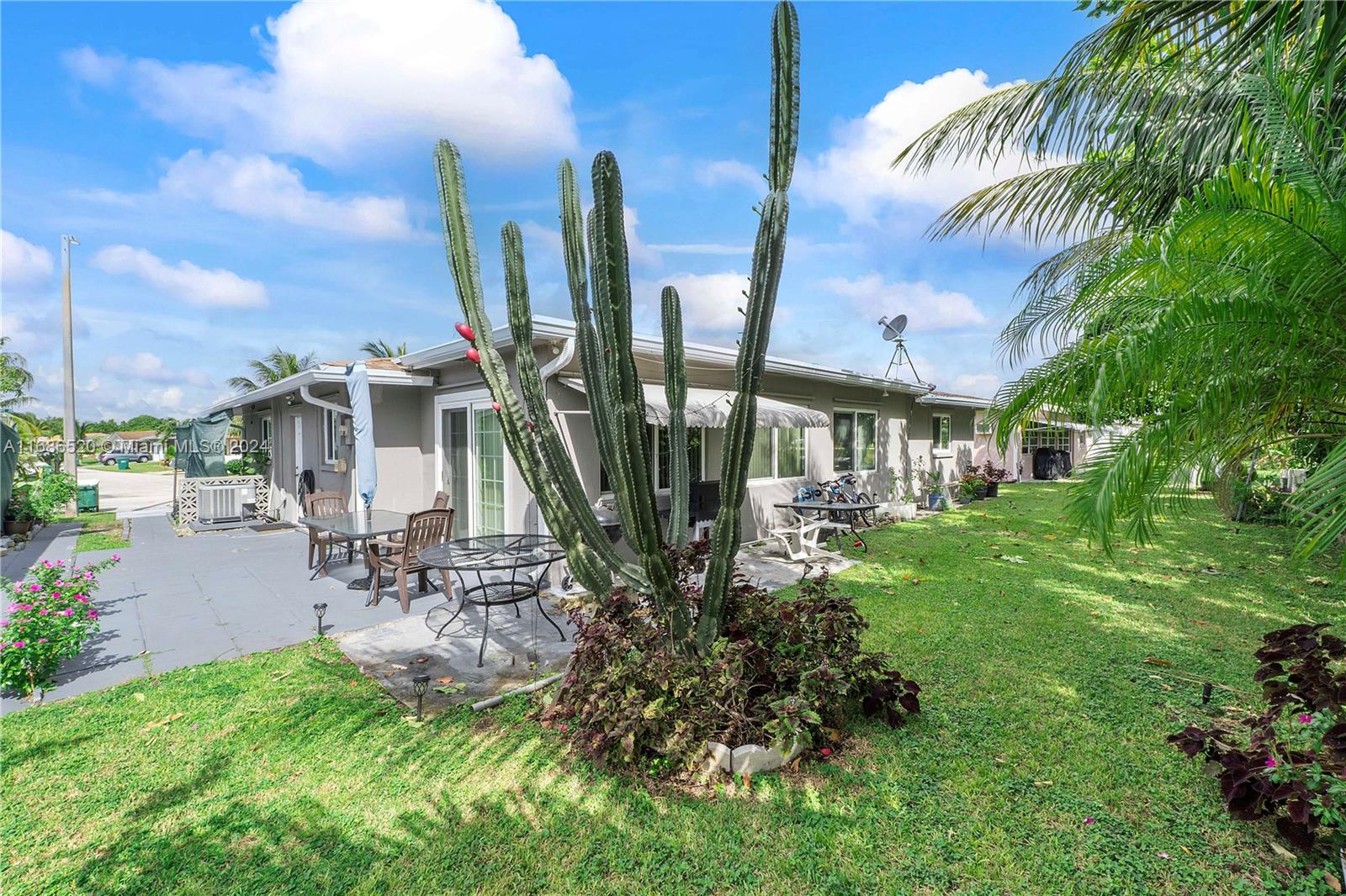 5206 NW 49th Ave