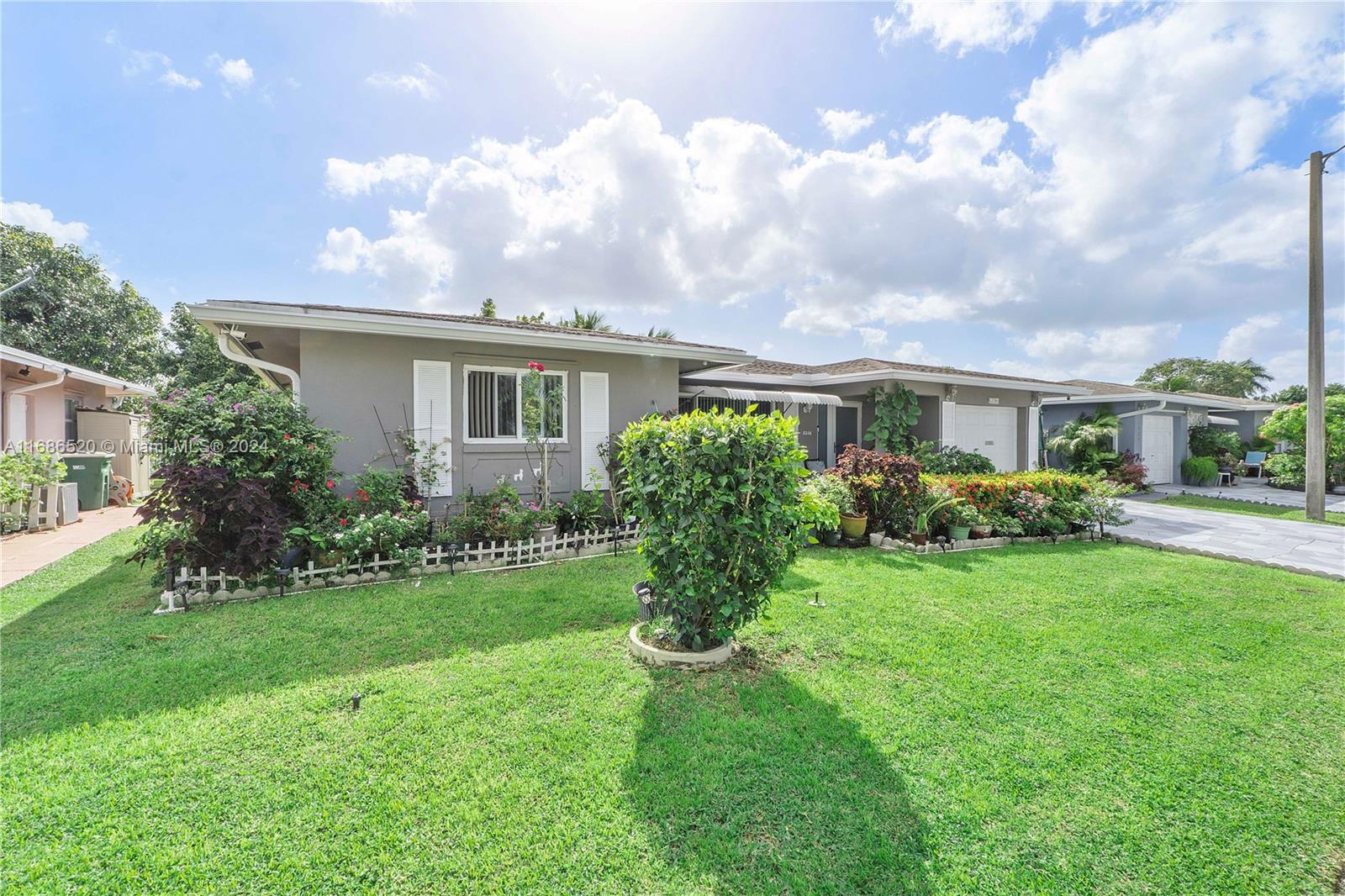 5206 NW 49th Ave