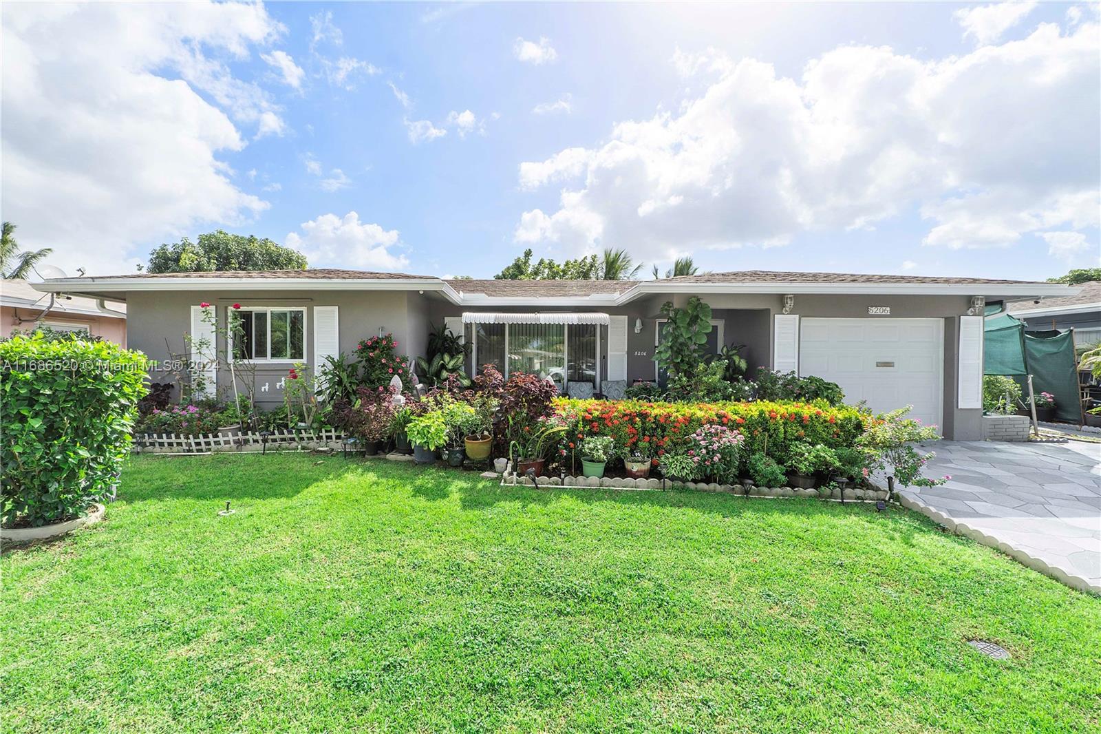 5206 NW 49th Ave