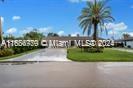 2711 NE 52nd Ct