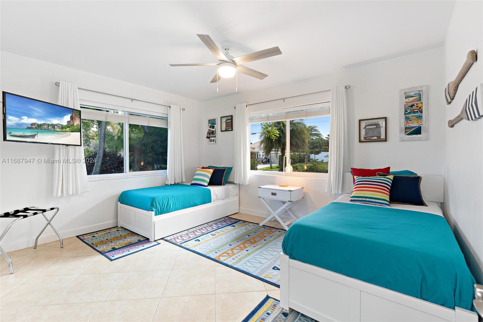 290 Tropic Dr