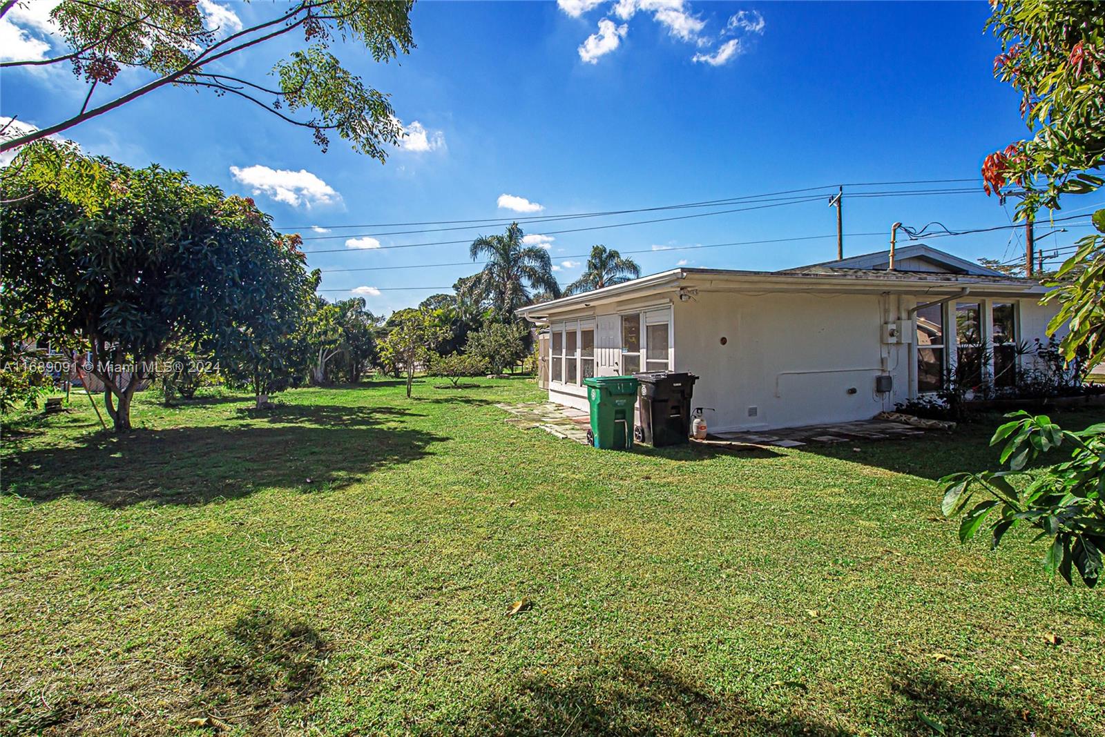 302 SE Verada Ave, Port St. Lucie