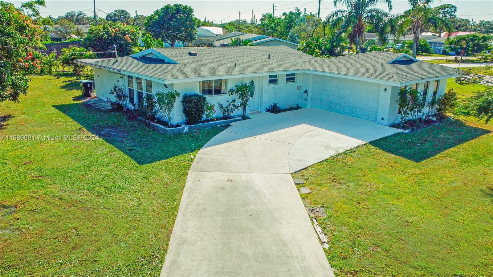 302 SE Verada Ave, Port St. Lucie