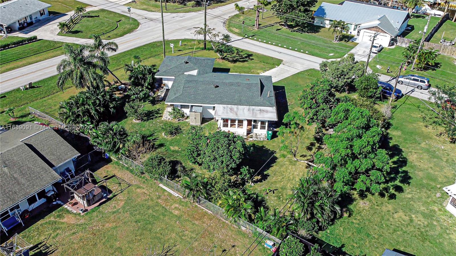 302 SE Verada Ave, Port St. Lucie