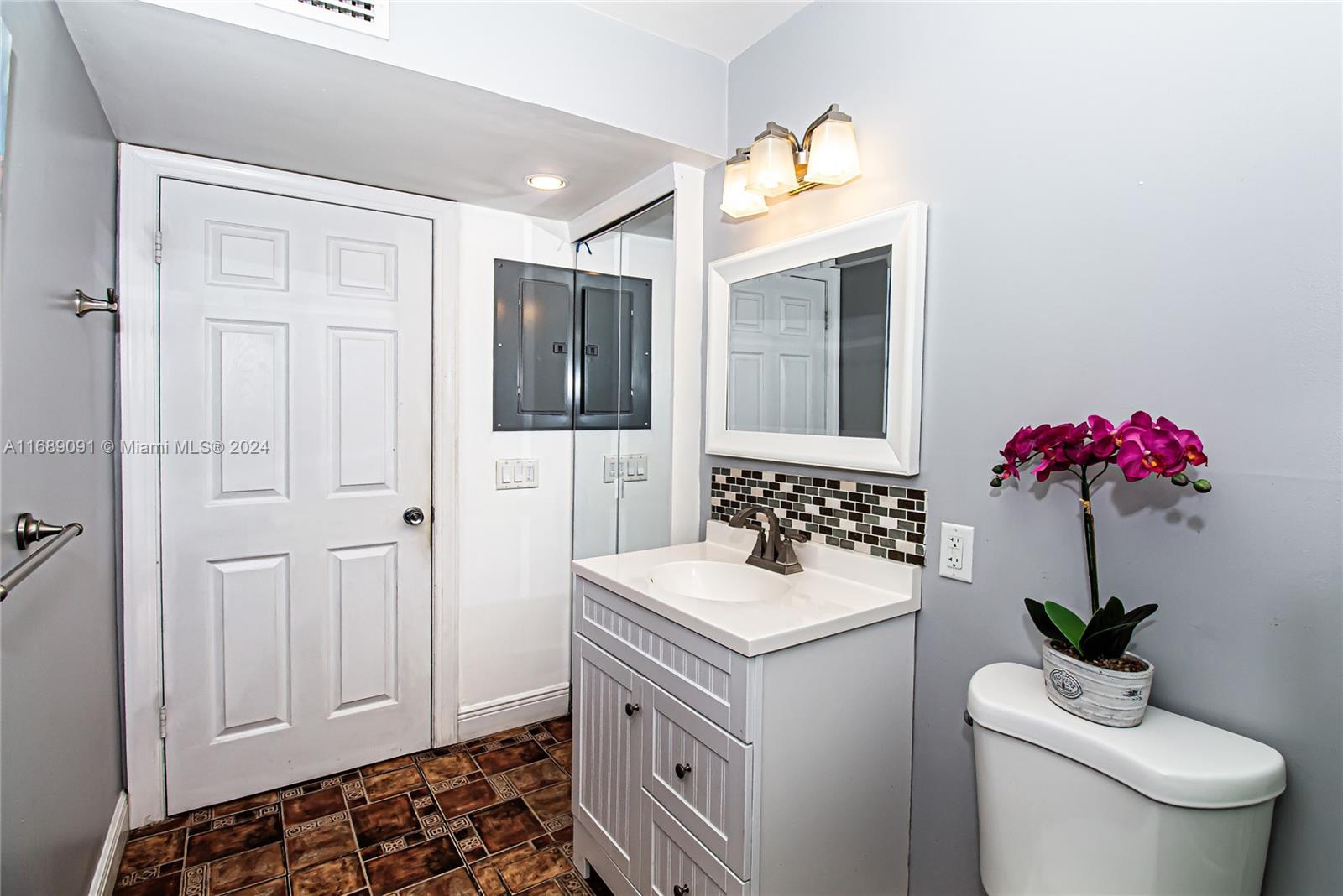 302 SE Verada Ave, Port St. Lucie