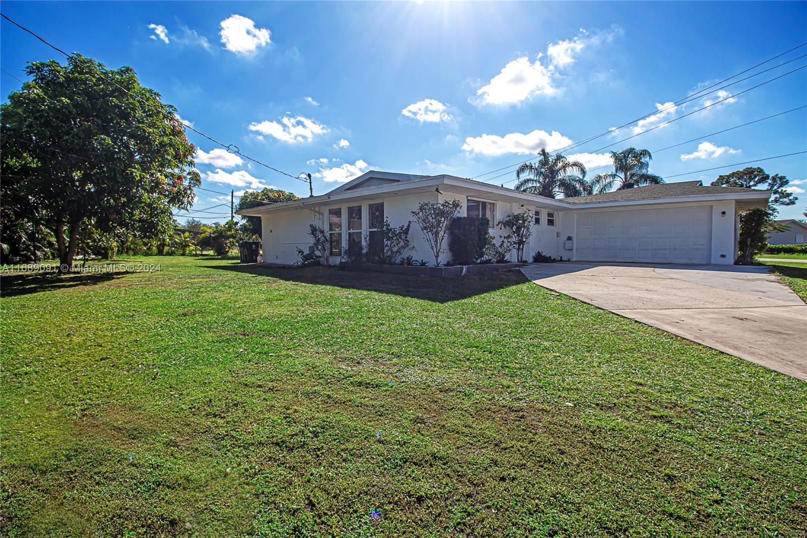 302 SE Verada Ave, Port St. Lucie
