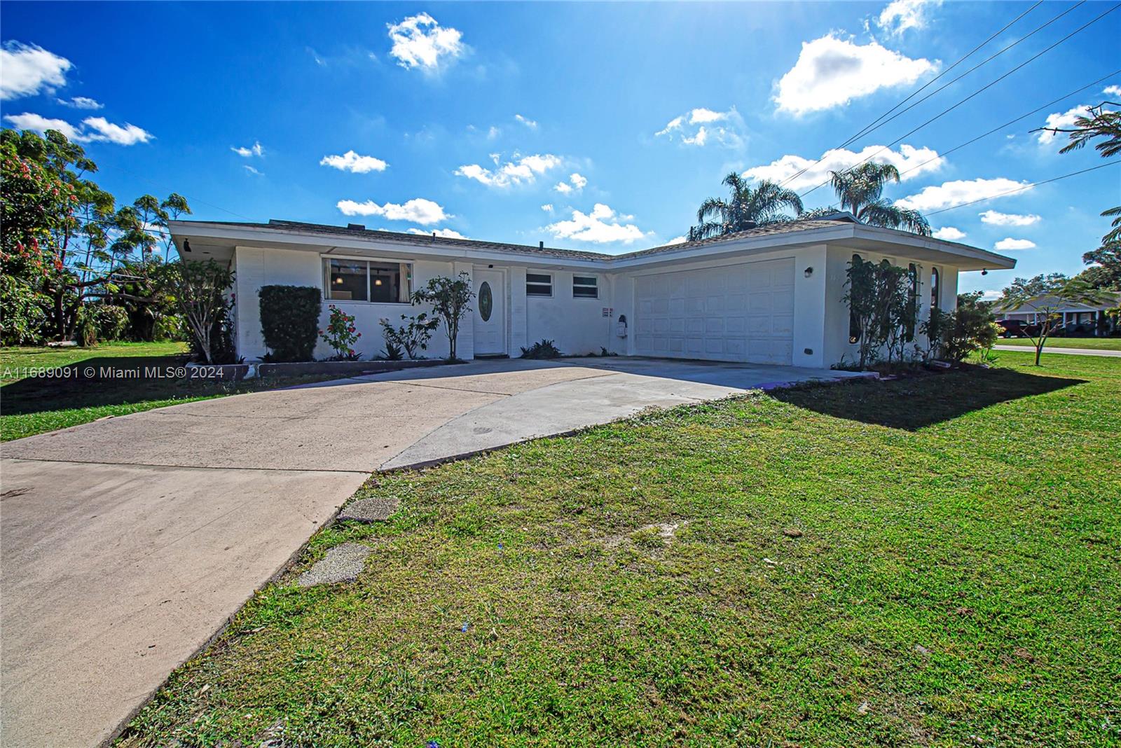 302 SE Verada Ave, Port St. Lucie