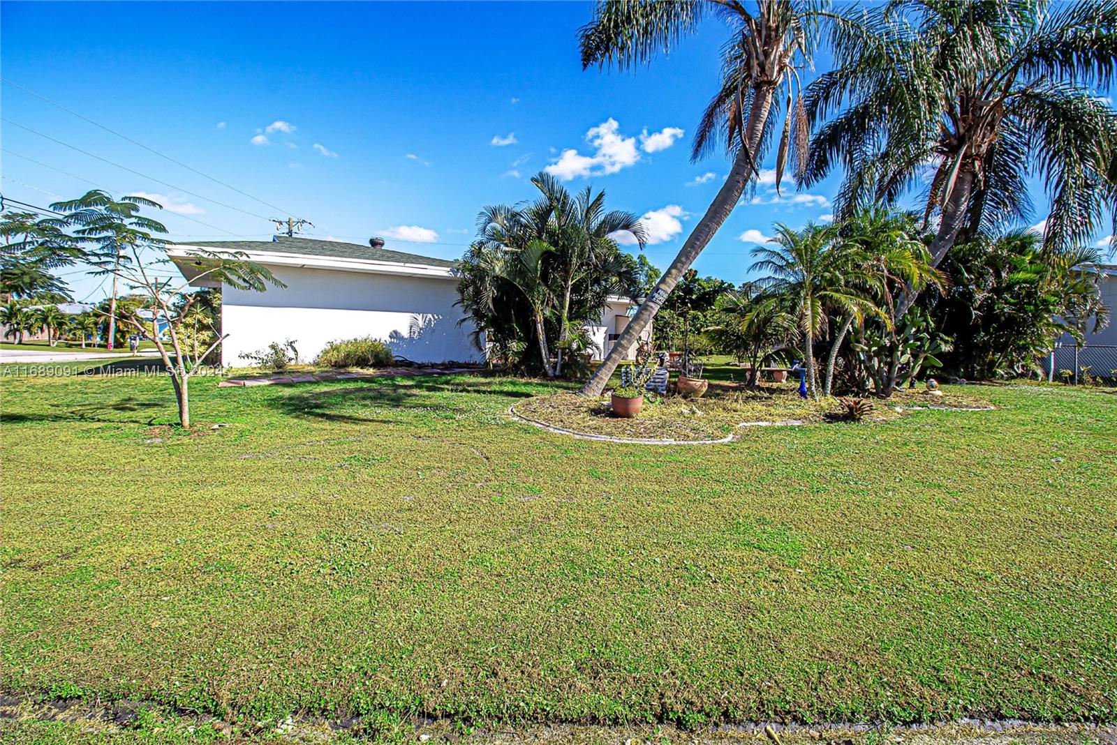 302 SE Verada Ave, Port St. Lucie