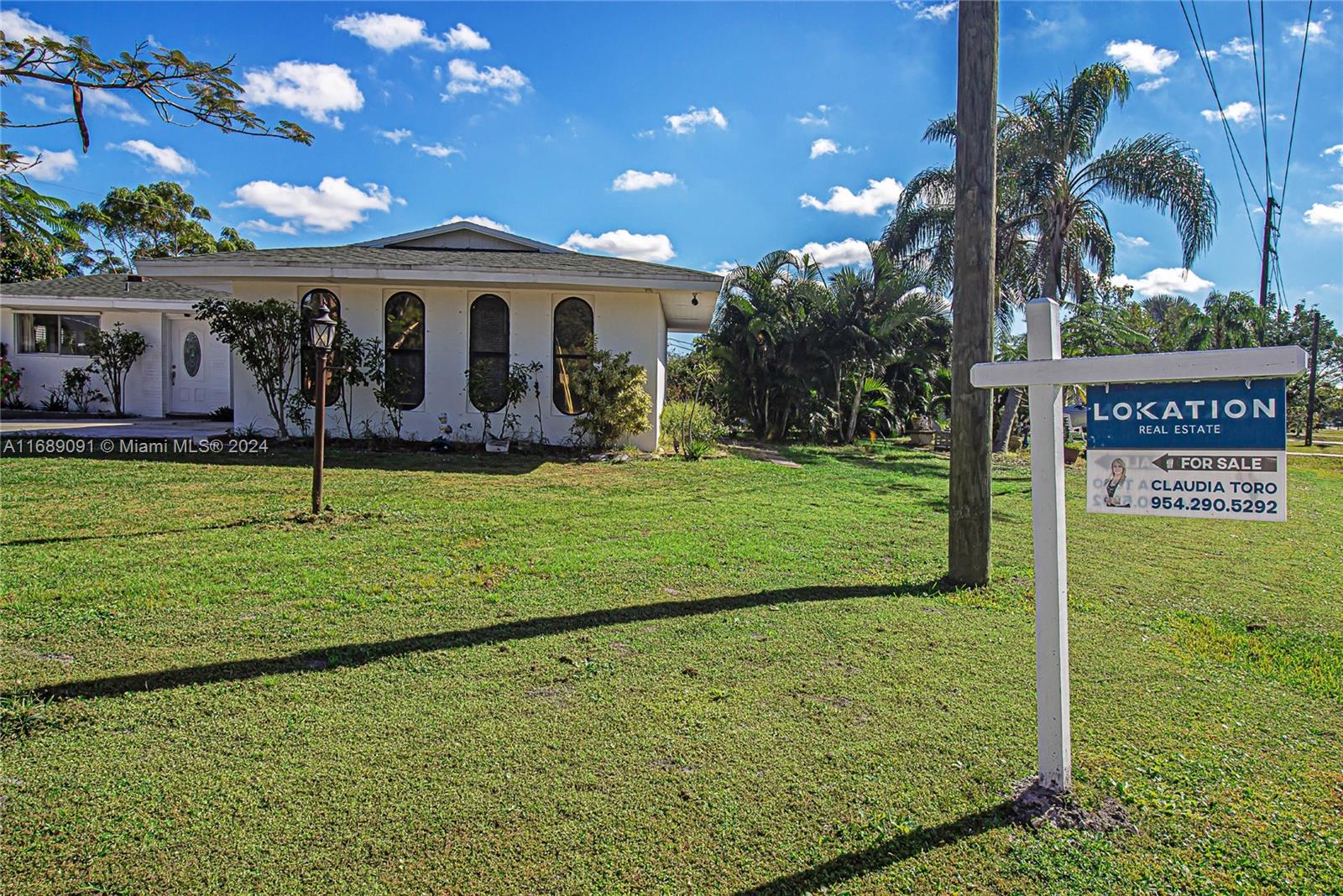 302 SE Verada Ave, Port St. Lucie