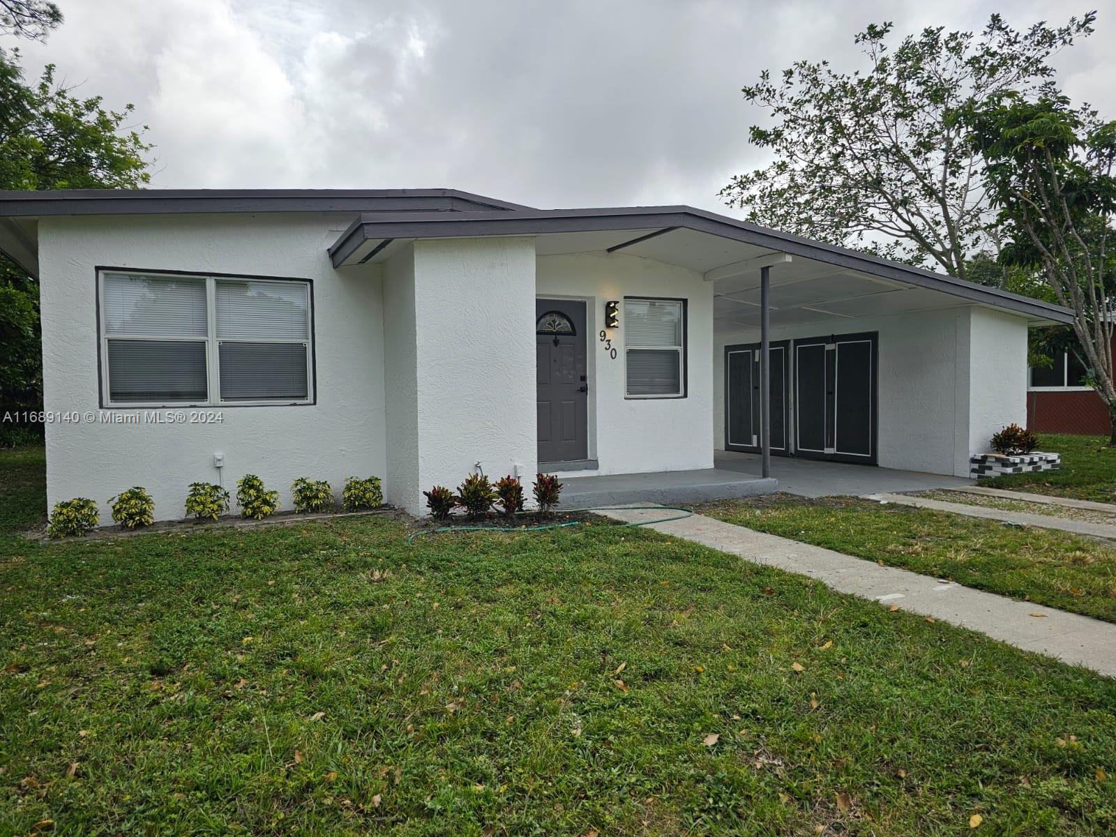 930 NW 14th St