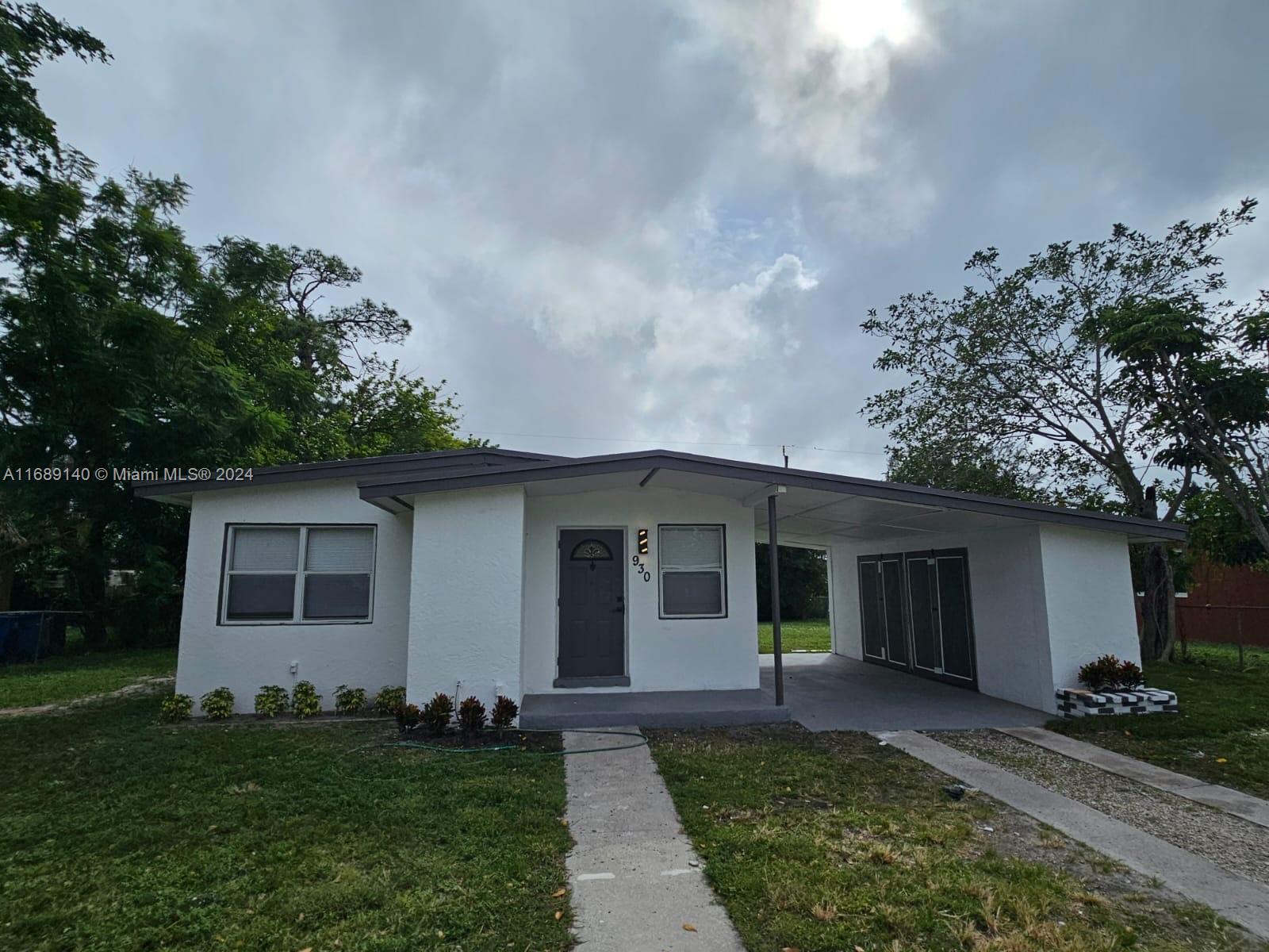 930 NW 14th St