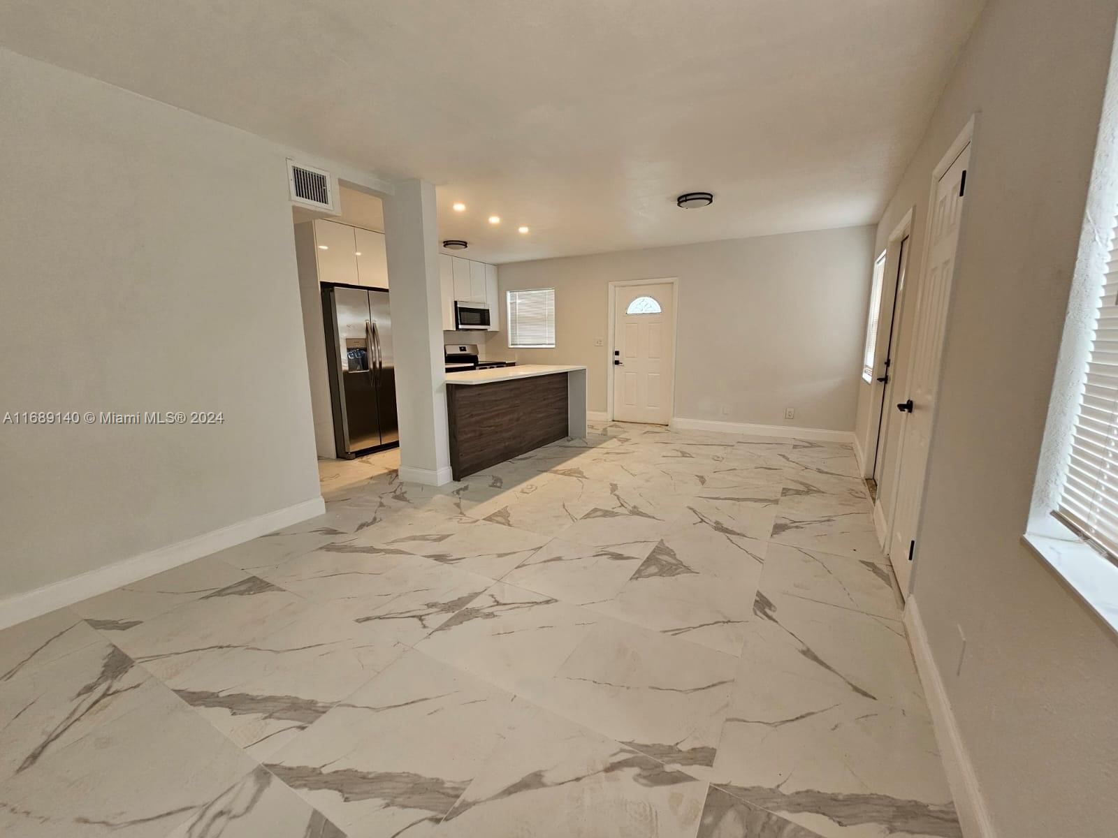 930 NW 14th St