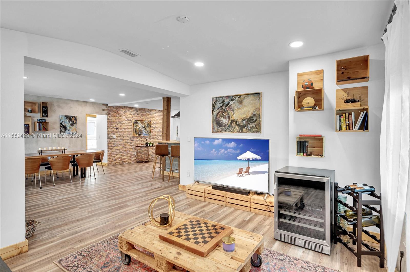 9000 NW 12th Ave Unit: .