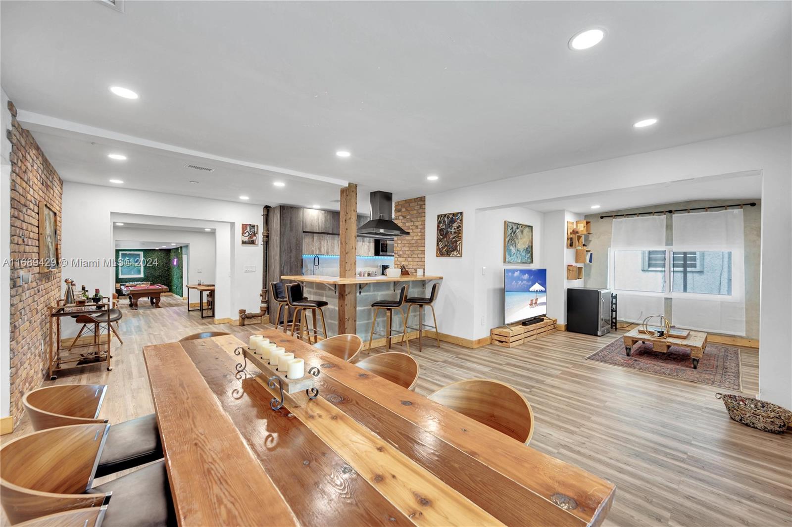 9000 NW 12th Ave Unit: .