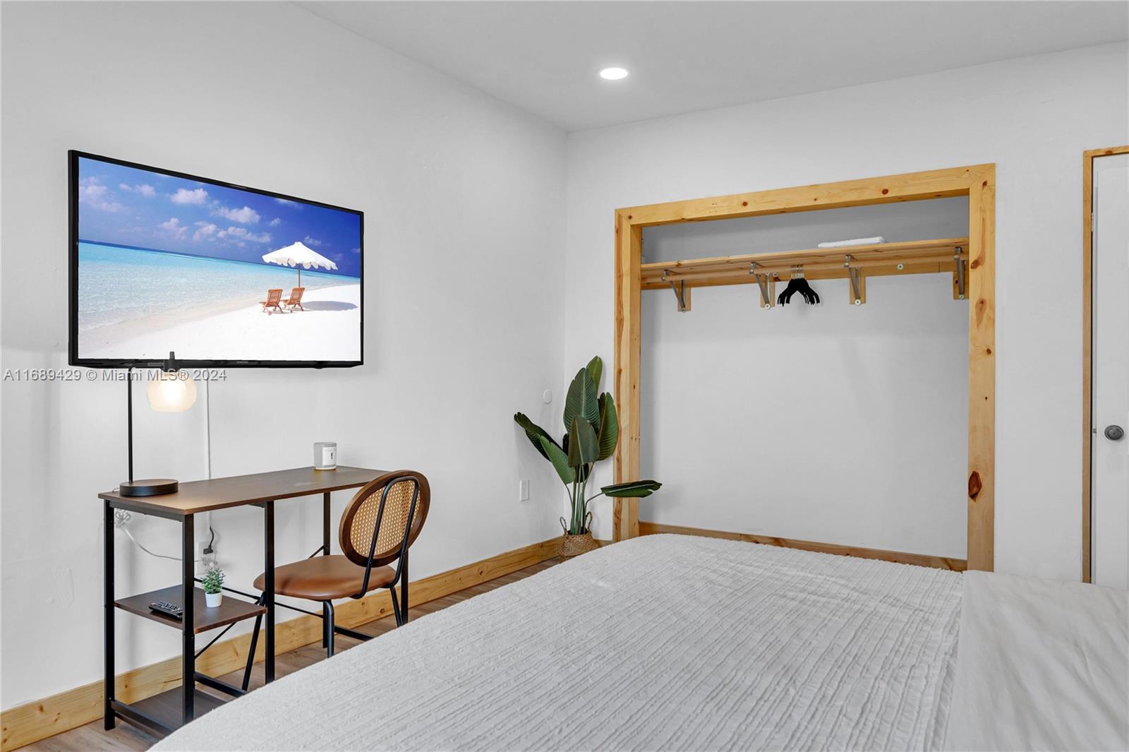 9000 NW 12th Ave Unit: .