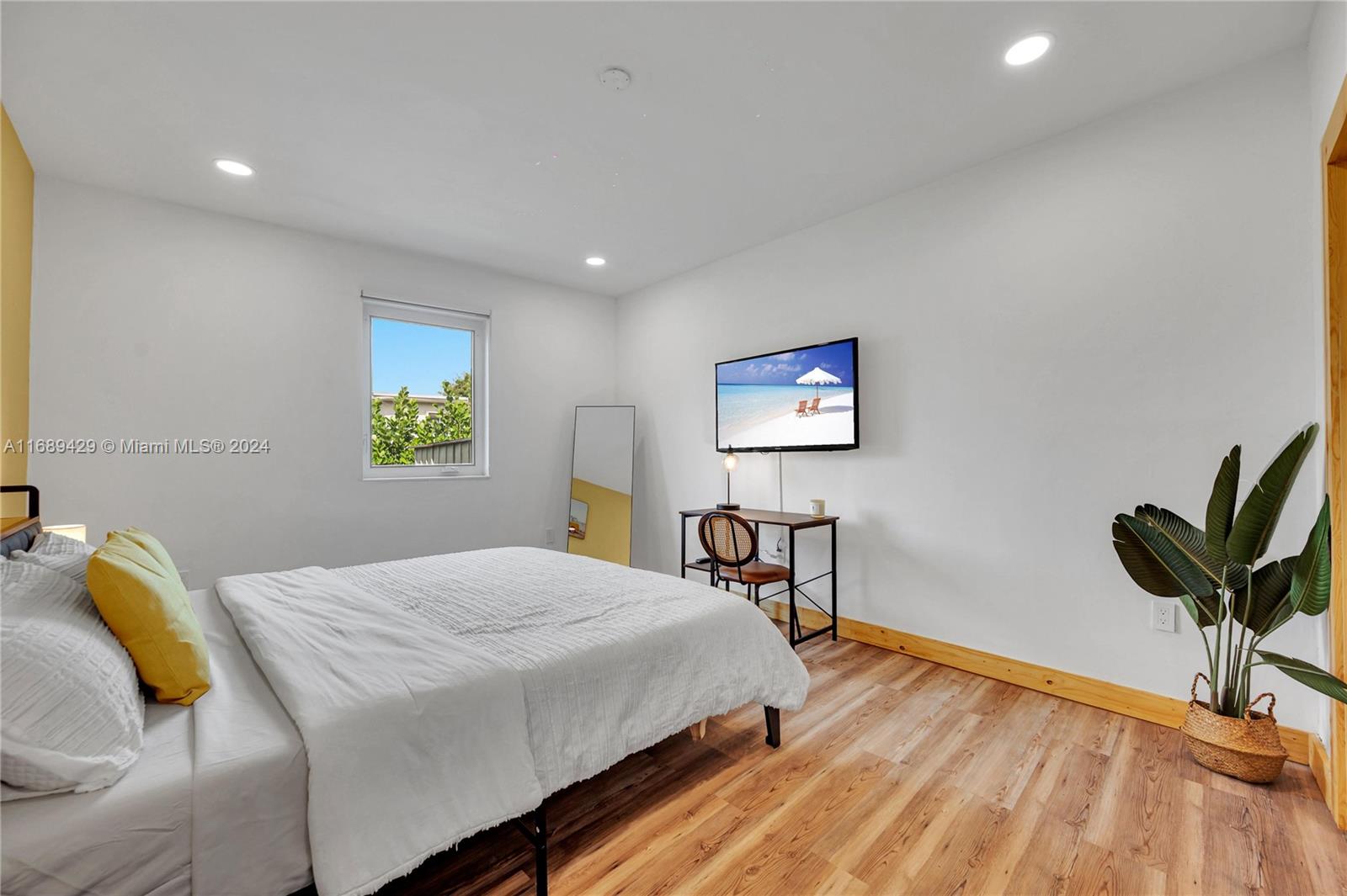 9000 NW 12th Ave Unit: .