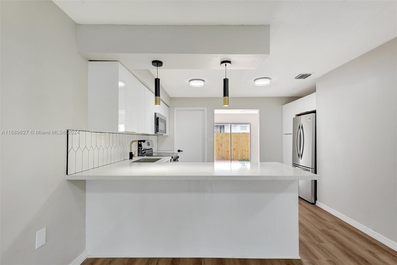 2663 NW 65th Ave