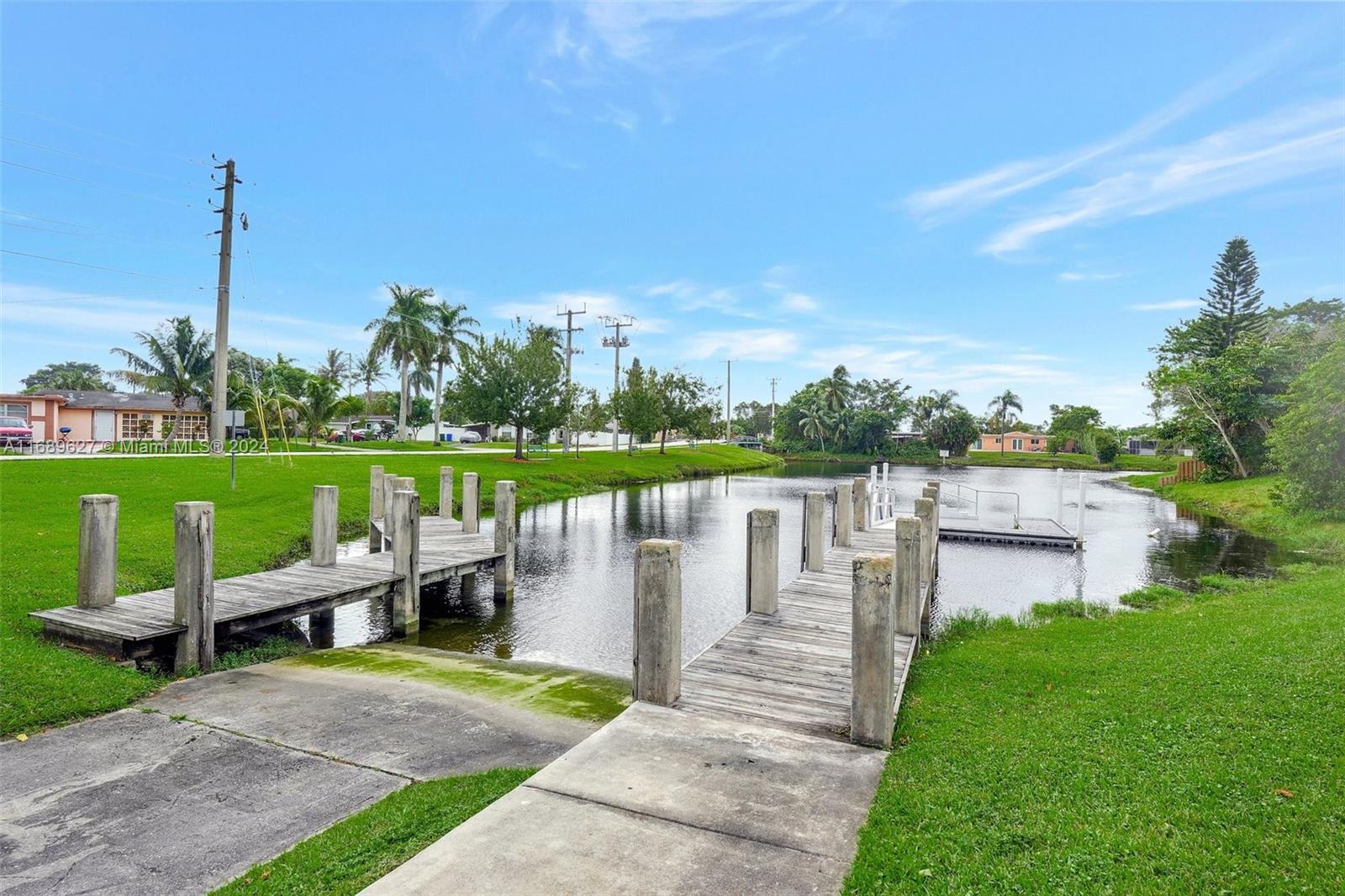 2663 NW 65th Ave