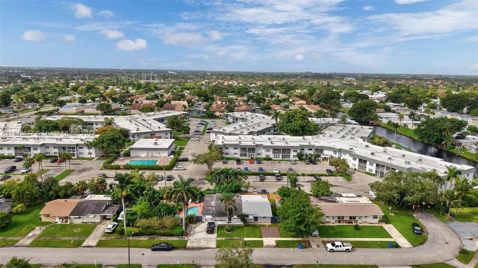 2663 NW 65th Ave