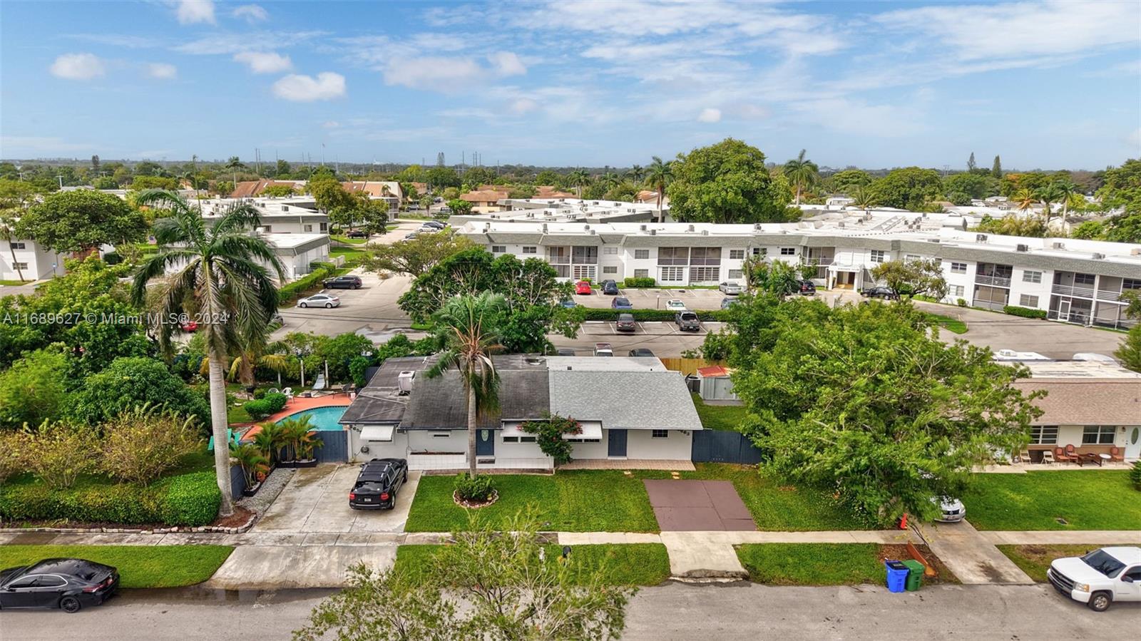 2663 NW 65th Ave