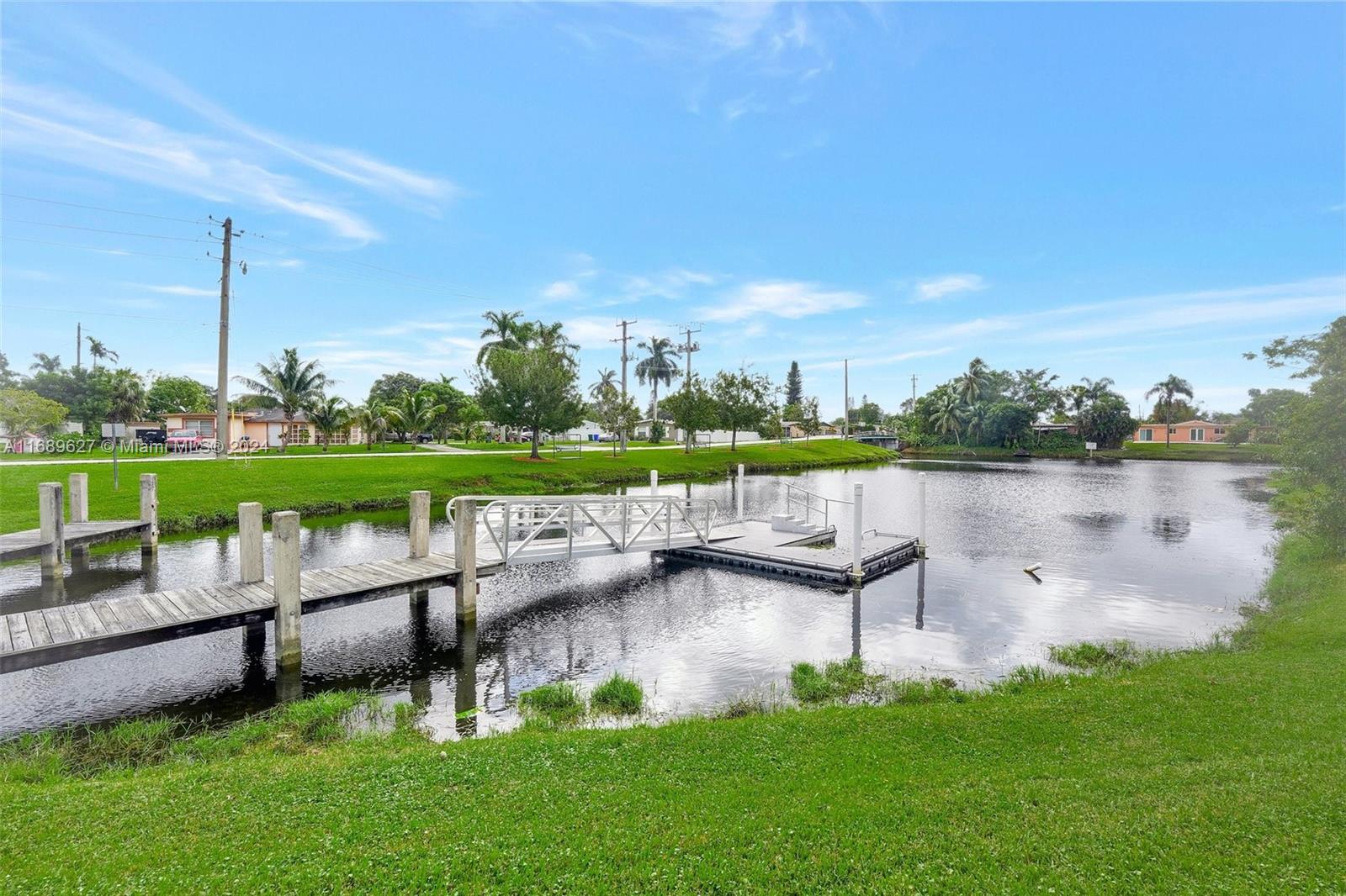 2663 NW 65th Ave