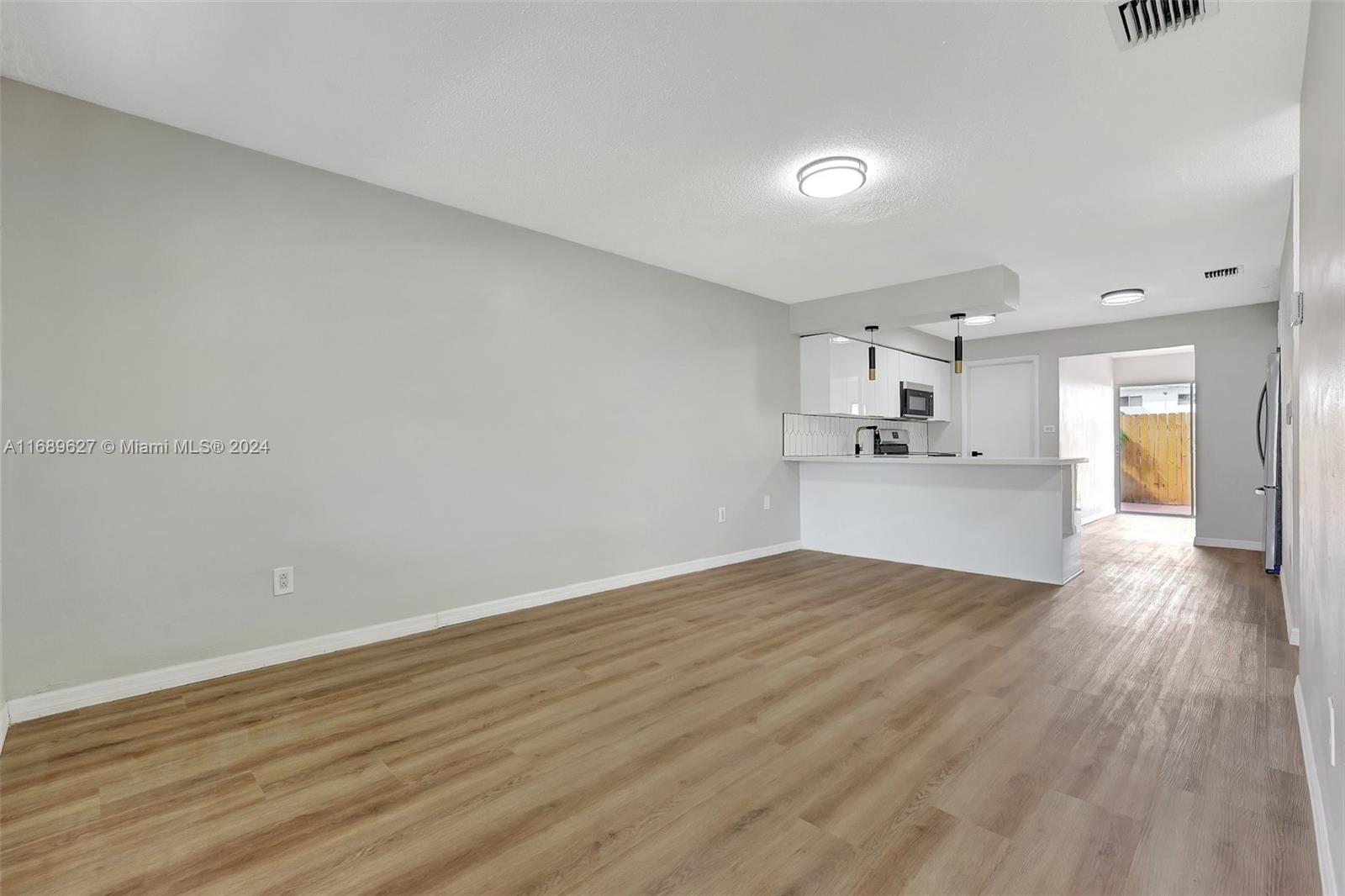 2663 NW 65th Ave