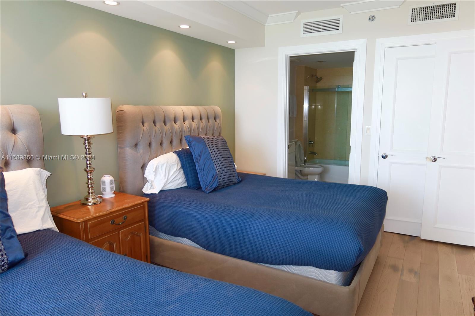 1850 S Ocean Dr # 3502