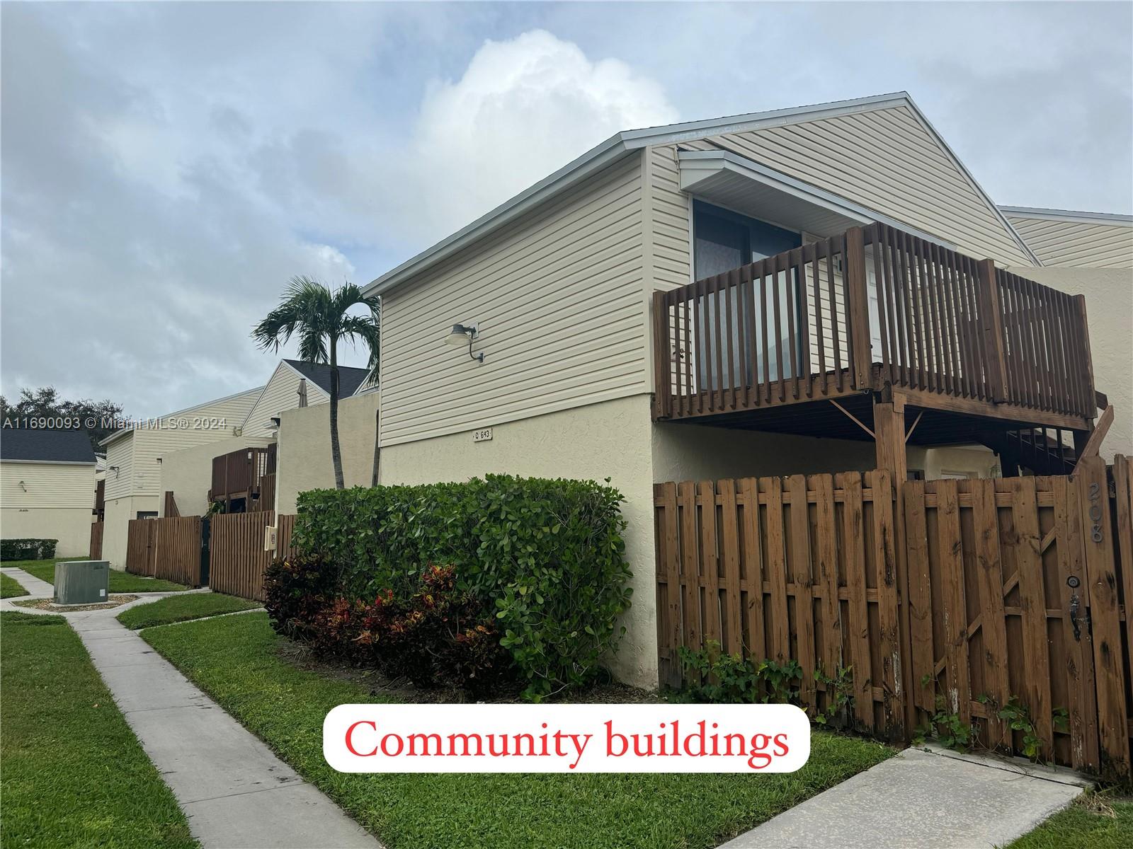 635 Executive Center Dr # M101