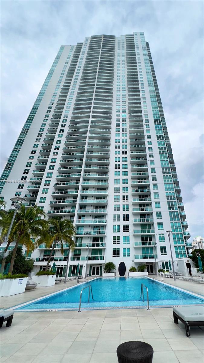 950 Brickell Bay Dr # 2009