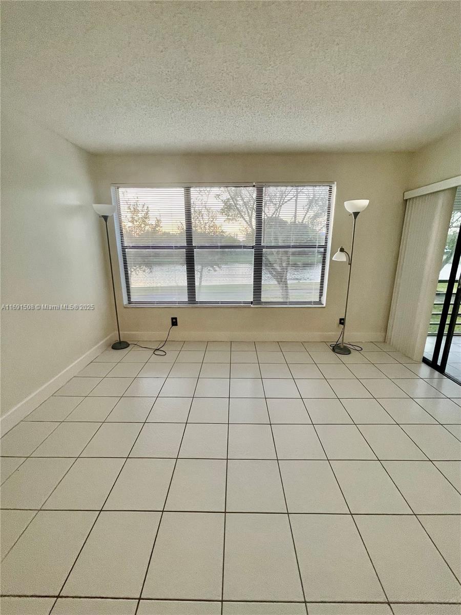 2322 S Cypress Bend Dr # 209