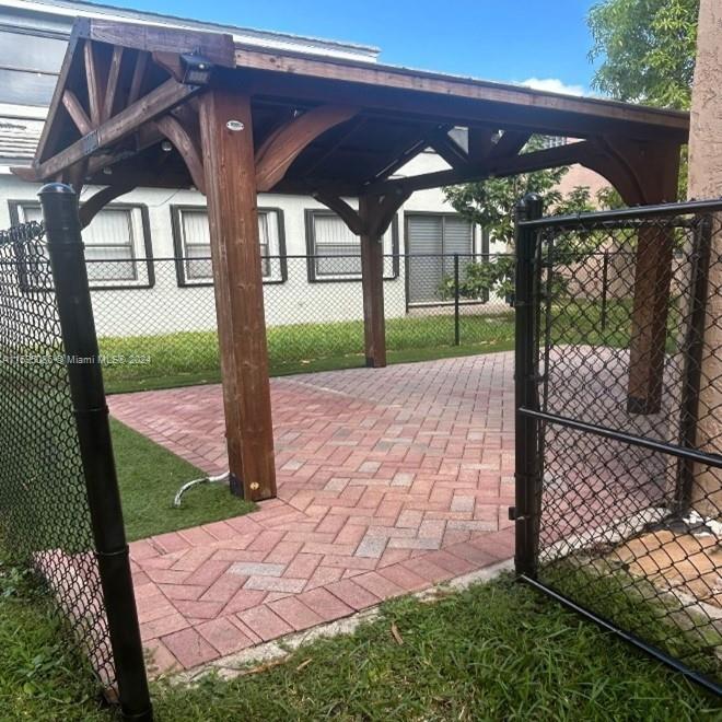 11133 NW 34th Ct