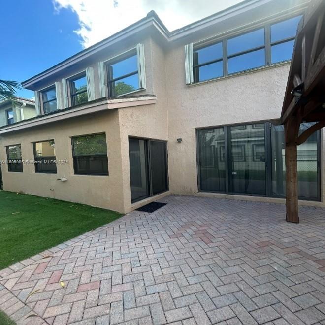 11133 NW 34th Ct