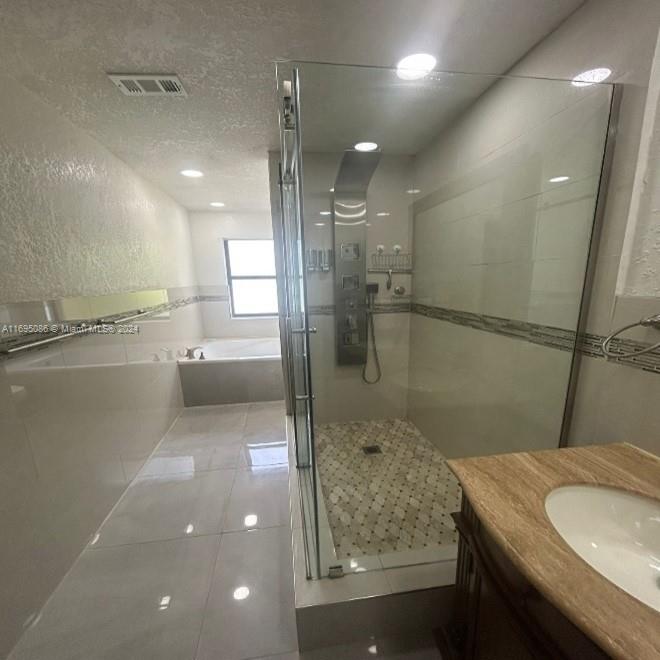 11133 NW 34th Ct