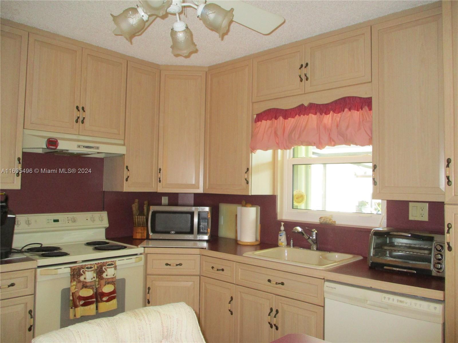6531 SE Federal Hwy # 106 Unit: L 106