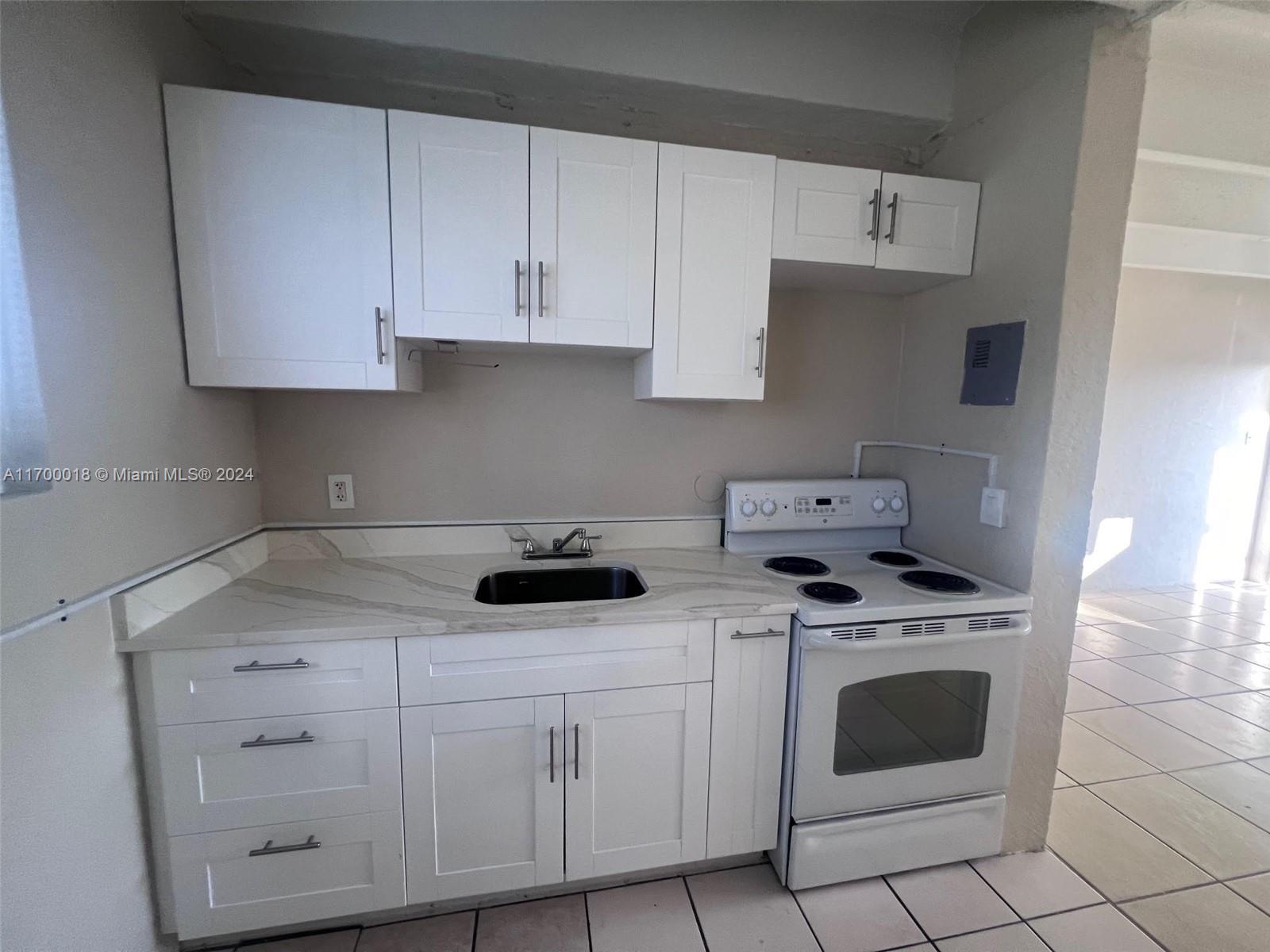 980 NW 9th Ave # 19