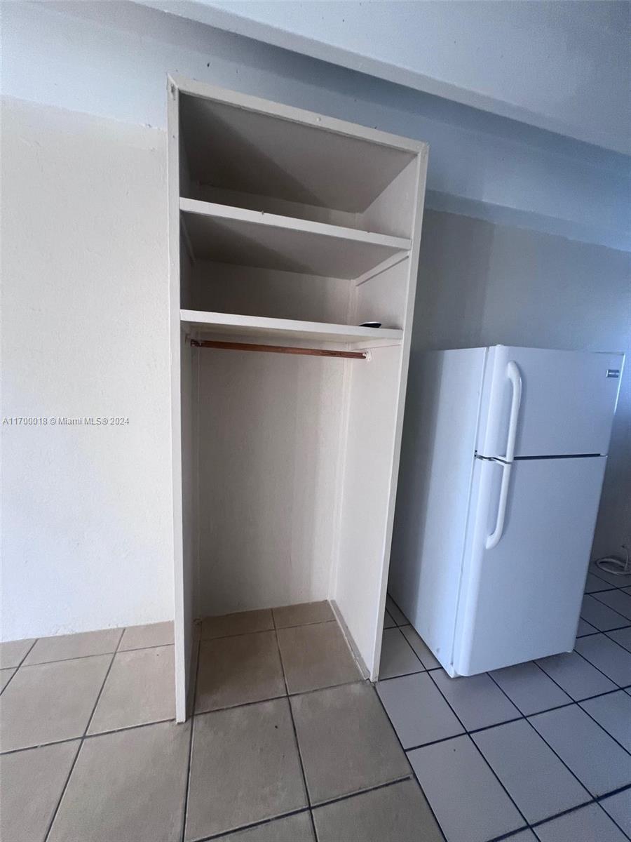 980 NW 9th Ave # 19