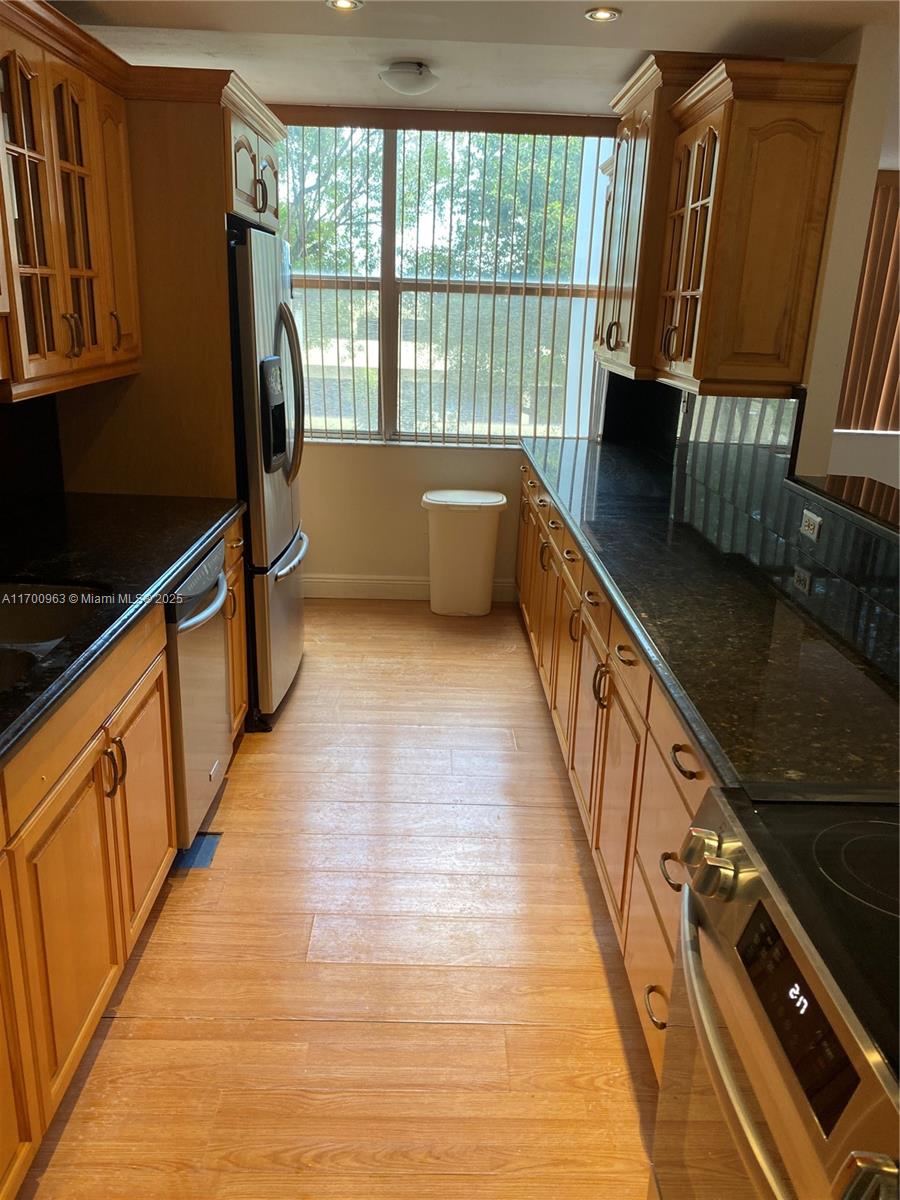 1300 NE Miami Gardens Dr Unit: 307E