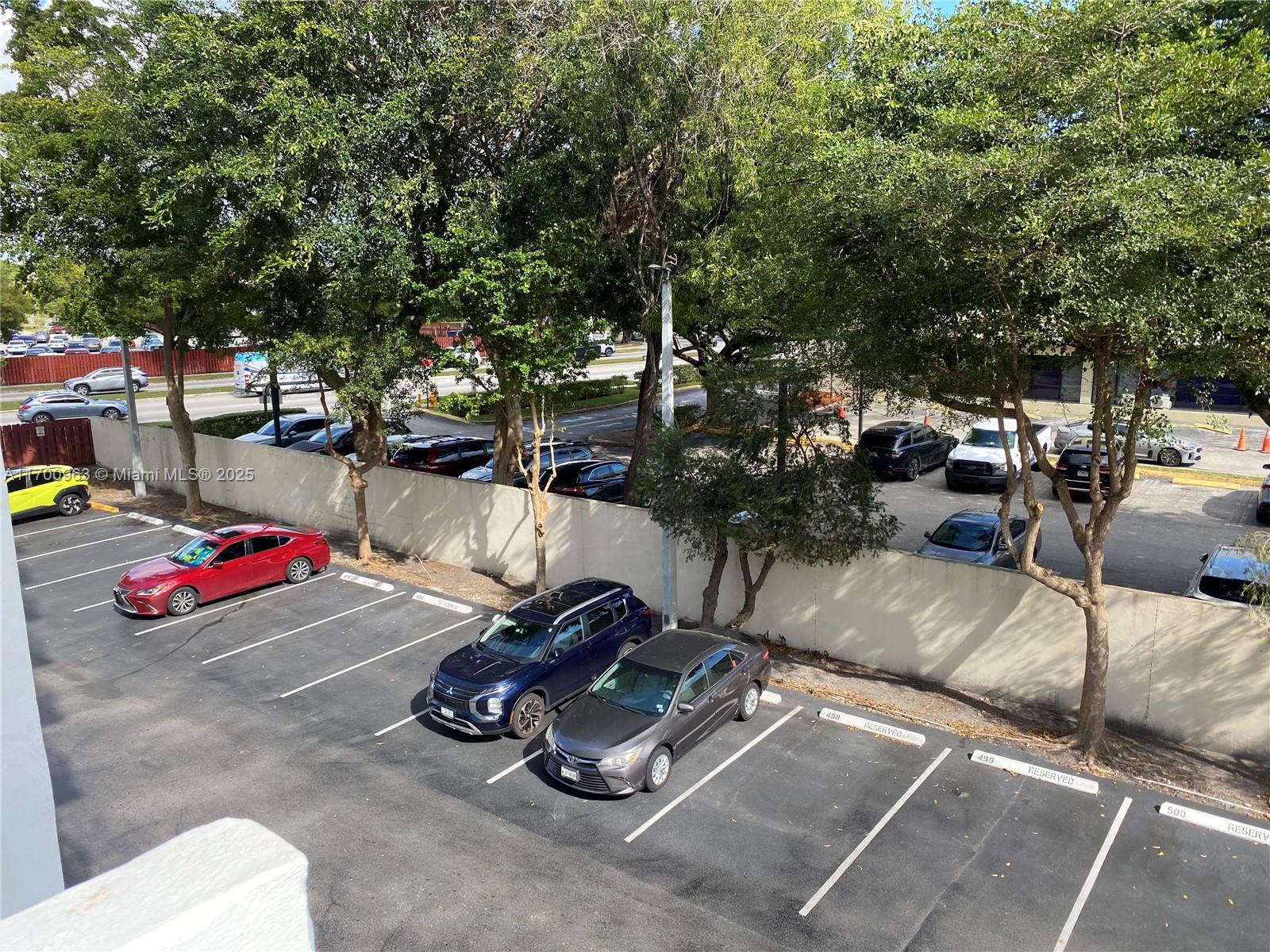 1300 NE Miami Gardens Dr Unit: 307E