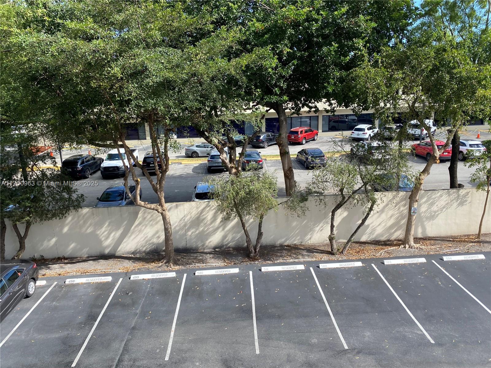 1300 NE Miami Gardens Dr Unit: 307E