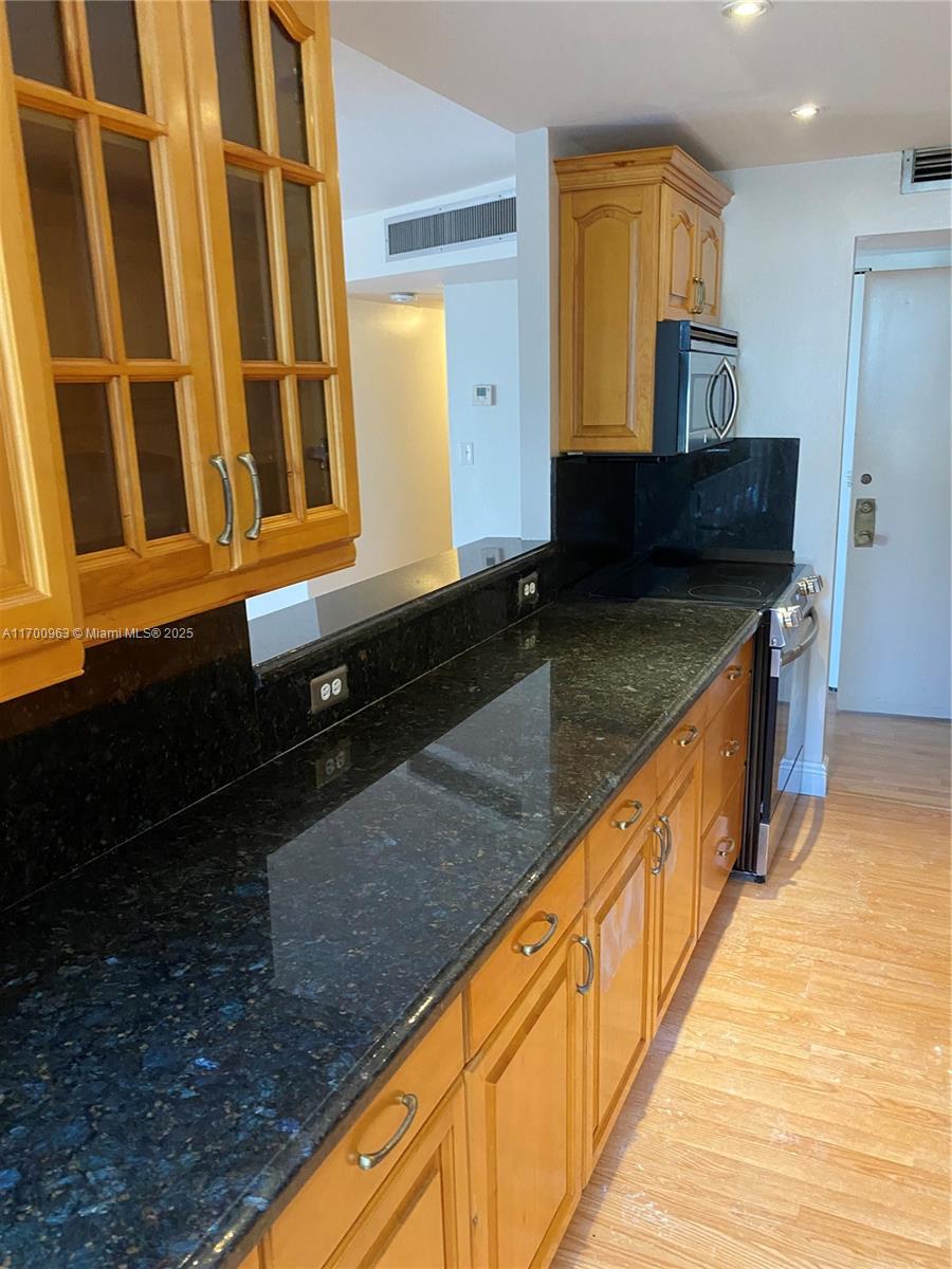 1300 NE Miami Gardens Dr Unit: 307E